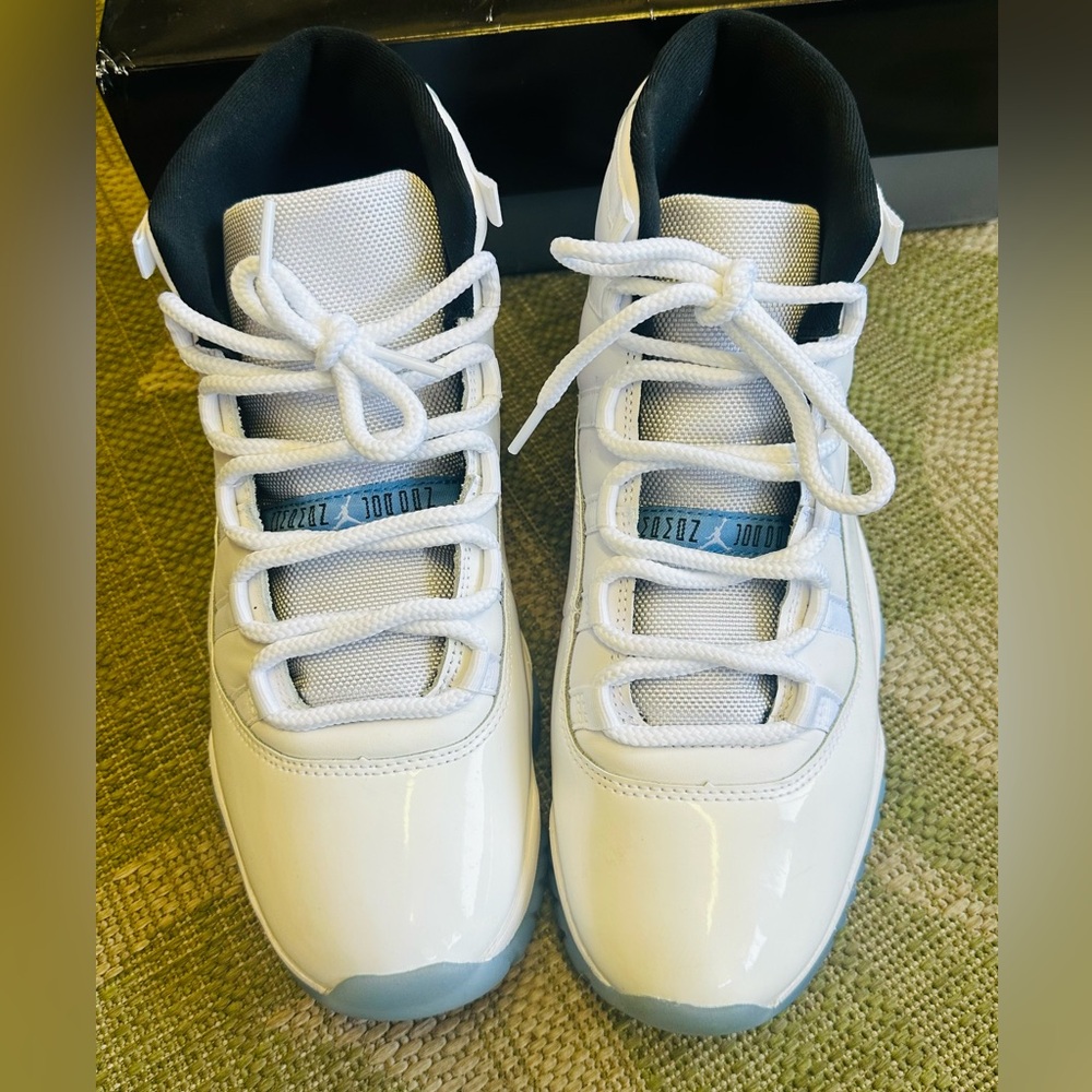 Nike Air Jordan 11 Retro Legend Blue CT8012-104 Size 10 Men Preowned - Picture 10 of 11
